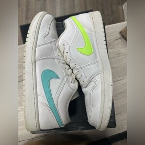 AIR JORDAN 1 Low Sz 12 Used